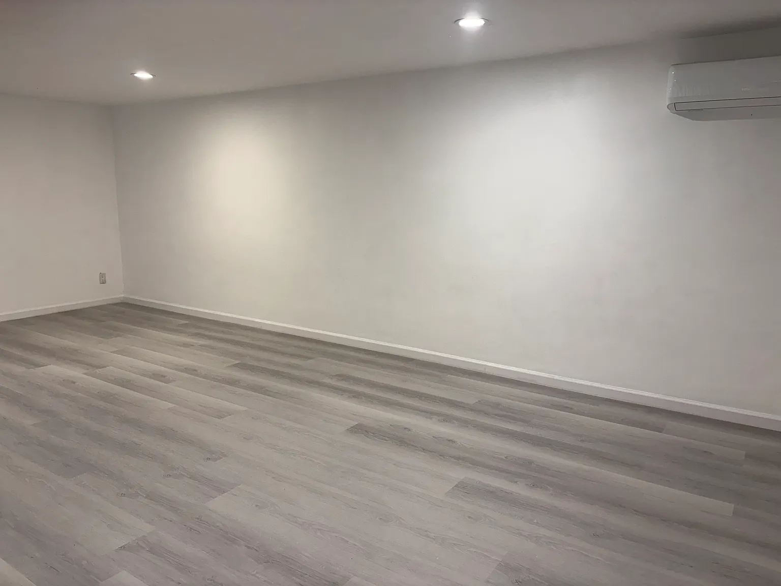 Studio, 380 sqft, $1,800 — Photo 3
