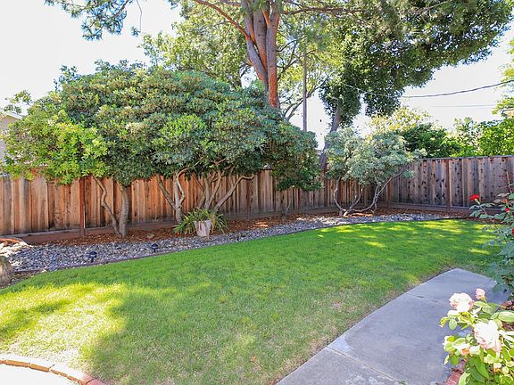 4th image of 5620 Brookhurst Ct