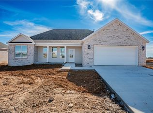 7933 Range Ave, Springdale, AR 72762