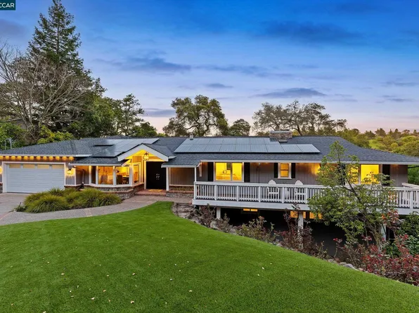 36 Oak Dr, Orinda, CA 94563