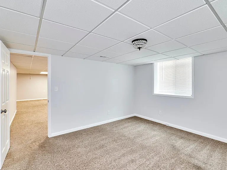 668 Stablestone Dr — Photo 43