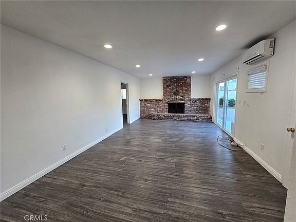 4th image of 205 E Bencamp St