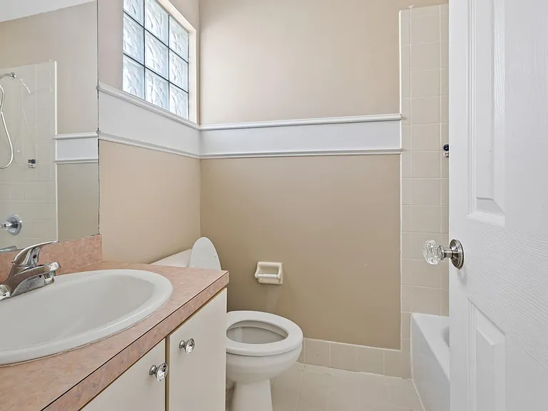 3471 NW 112th Ave — Photo 9