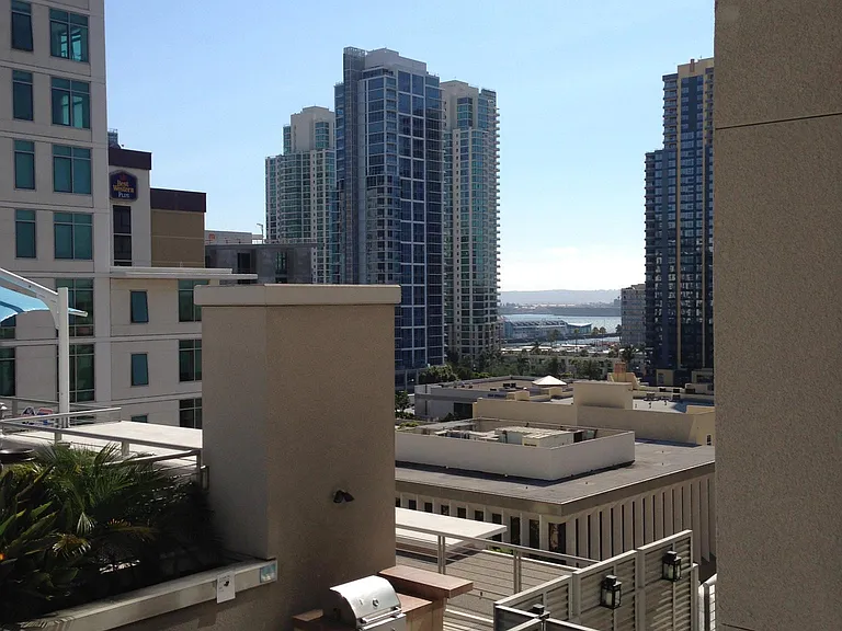 425 W Beech St #9500 — Photo 6