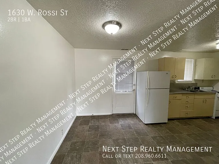 1630 W Rossi St — Photo 4