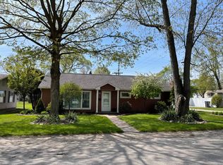 901 E Walnut St, Nappanee, IN 46550
