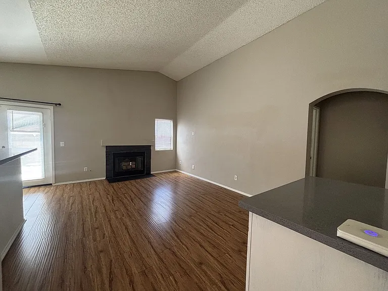 2516 Starbrite Ave — Photo 8
