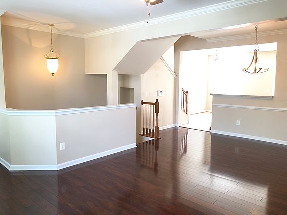 Living Rm and Dining Rm 