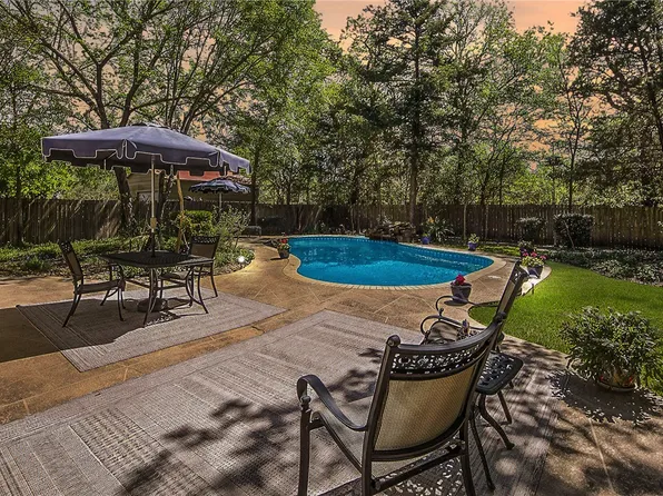 1104 Carmel Ct, College Station, TX 77845