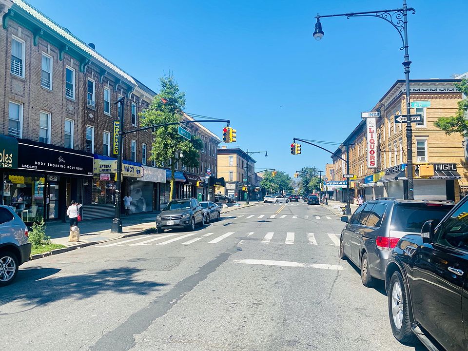 2nd image of 66-05 Myrtle Ave #2