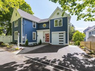 45 Beecher Pl, Newton, MA 02459