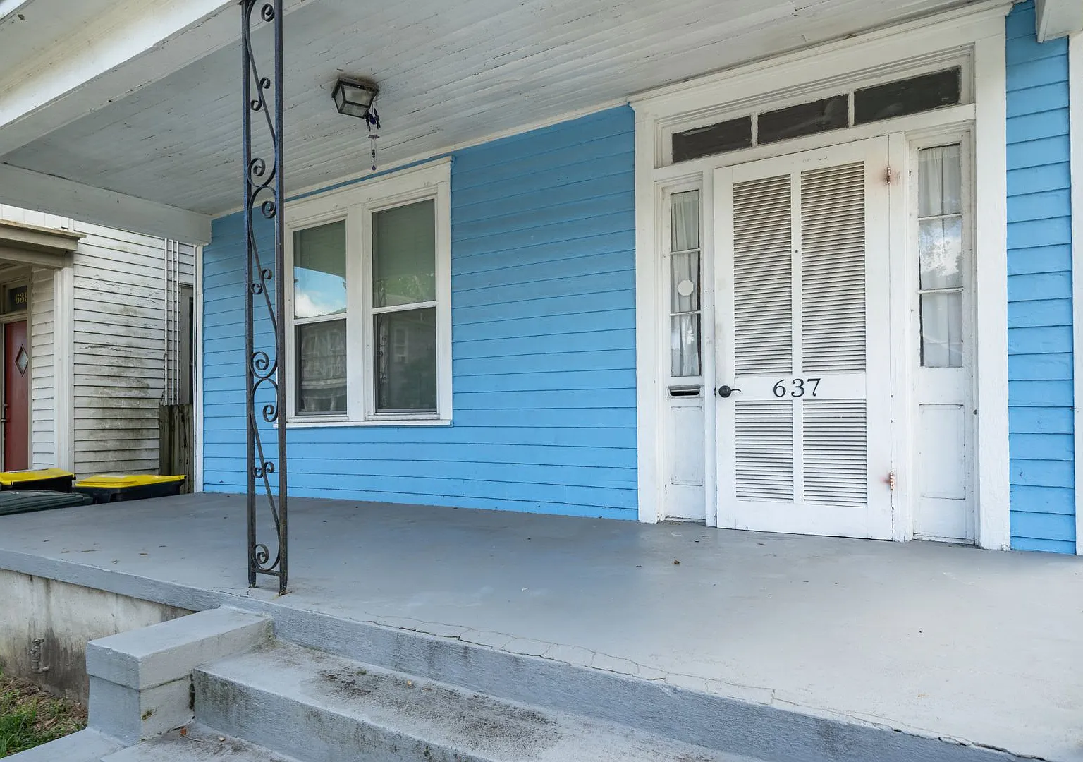 Historic Charm Meets Modern Living - Spacious 4BR Home Near Forsyth Park — Photo 3
