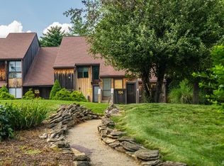 9584 S Pointe Lasalles Dr, Bloomington, IN