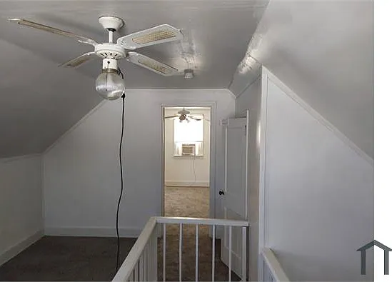 423 Worster Ave — Photo 7