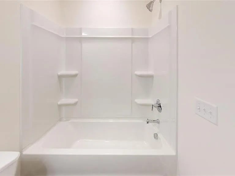 6414 Shalks Crossing Dr — Photo 19