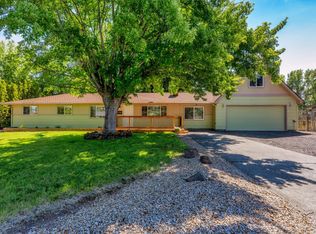 1730 SW Canyon Dr, Redmond, OR 97756
