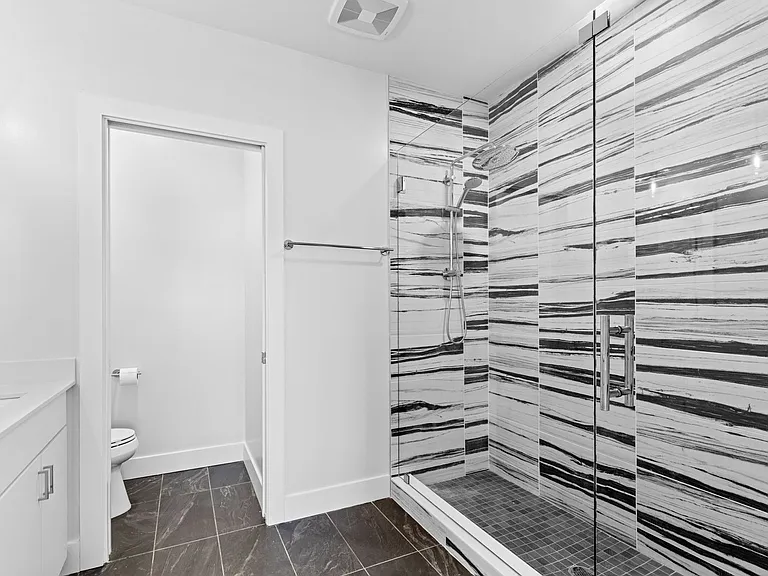 3304 SW 49th Ter — Photo 16