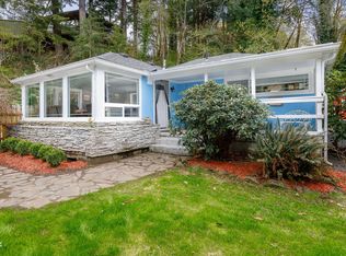 277 NE 10th St, Toledo, OR 97391