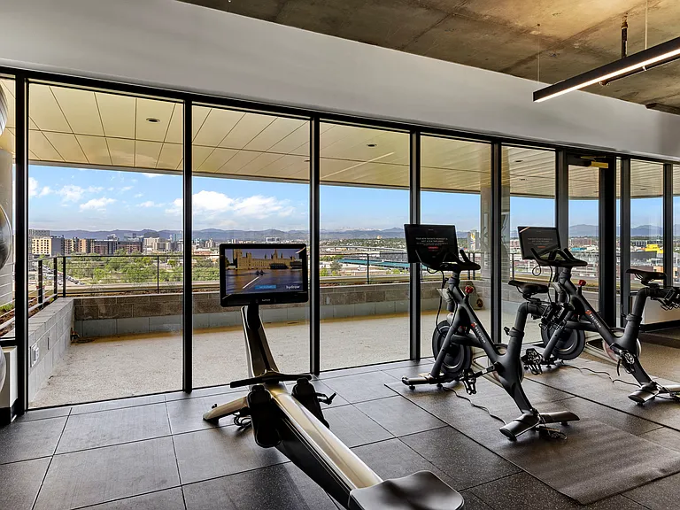 State of the art Peloton equipment