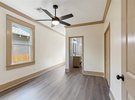 5th image of 1110 Jena St