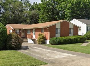 3214 Yardley Dr NW, Roanoke, VA 24012