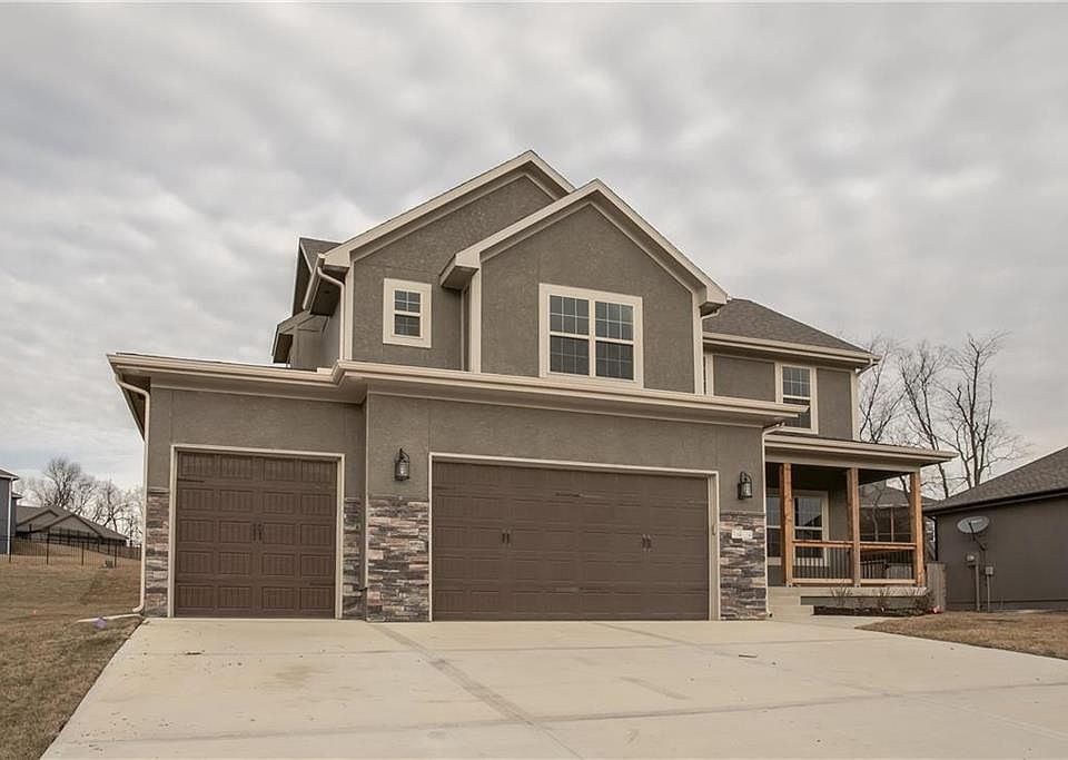 1404 NW Red Oak Ct, Grain Valley, MO 64029 Zillow