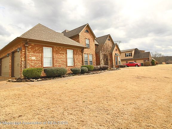 4th image of 4000 Corbel Dr