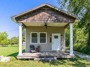 700 N Main St, Pleasant Hope, MO 65725
