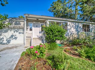 243 Belvedere St, Atlantic Beach, FL 32233