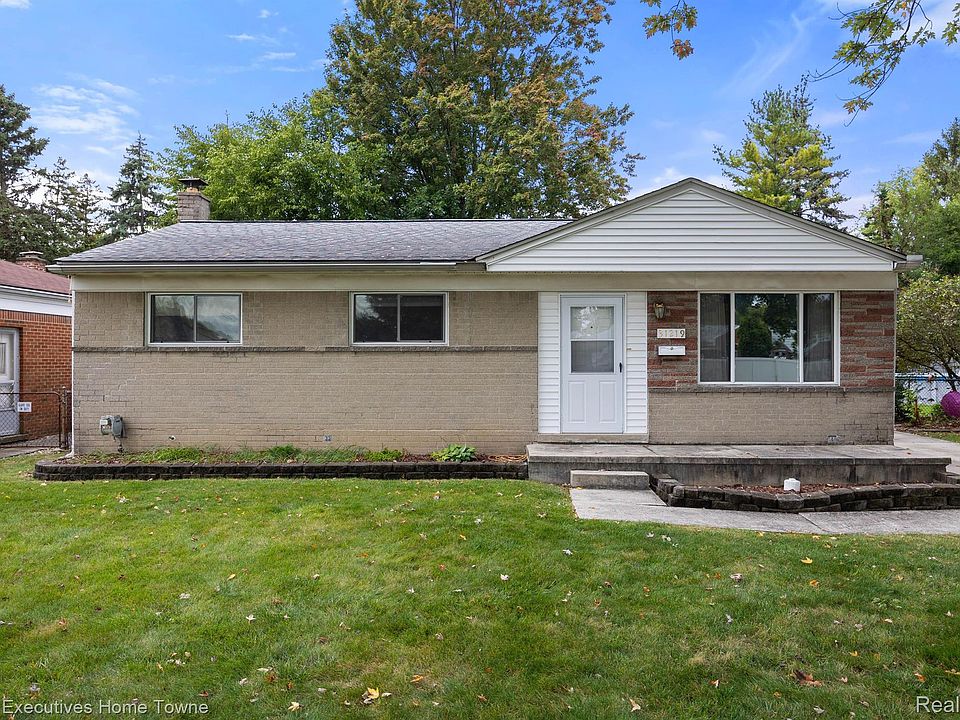 1st image of 31219 Stricker Dr