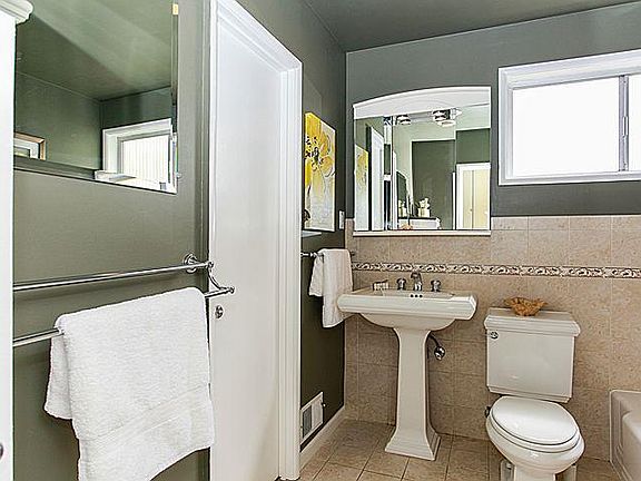 4th image of 88 Westmont Dr