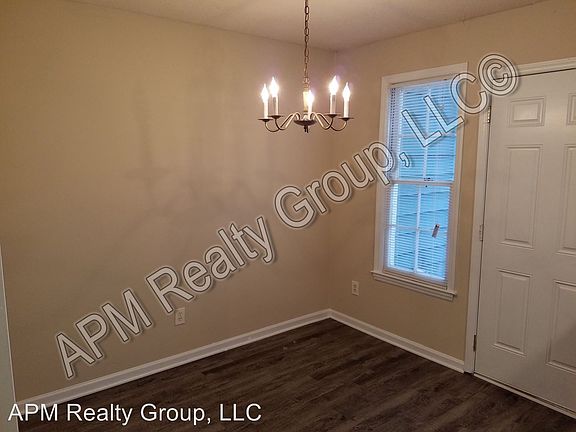 5th image of 129 Manorwood Ct APT B