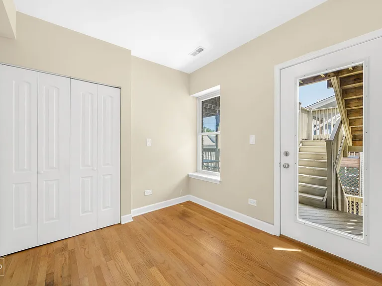 3007 N Clifton Ave #202 — Photo 8
