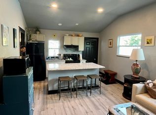728 1/2 5th St N, Saint Petersburg, FL 33701