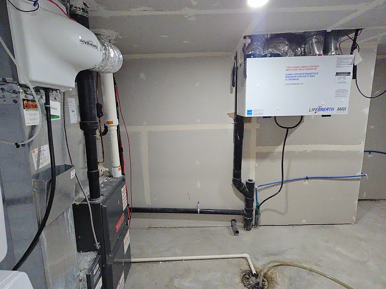 601 Corner Meadows Way NE #B — Photo 11