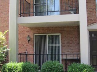 906 Forest Park Rd, Louisville, KY 40223