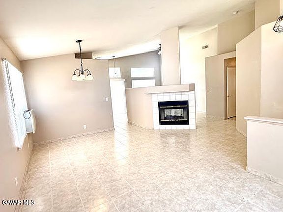 2nd image of 3236 Mesa Ct