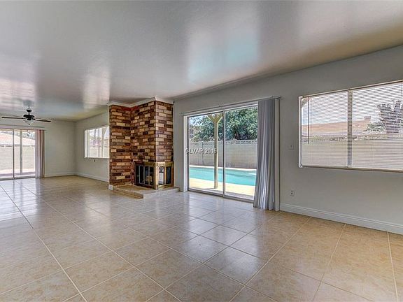 4th image of 2481 Natalie Ave