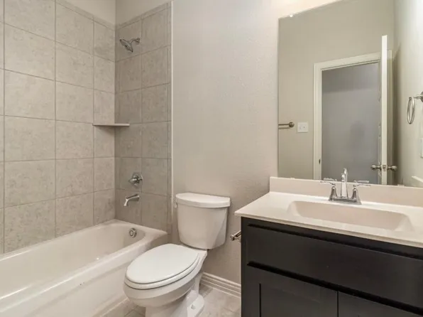 3413 Solana Cir, Denton, TX 76207