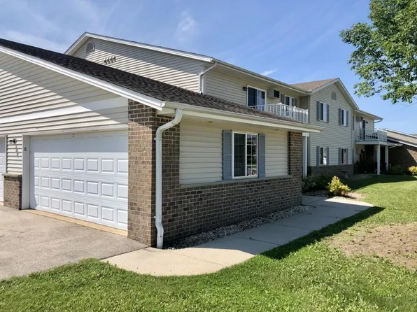 451 Linden Dr, Lomira, WI 53048