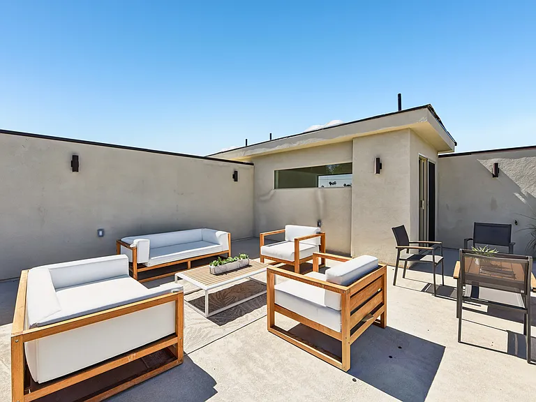 6160 Oak Crest Way — Photo 19
