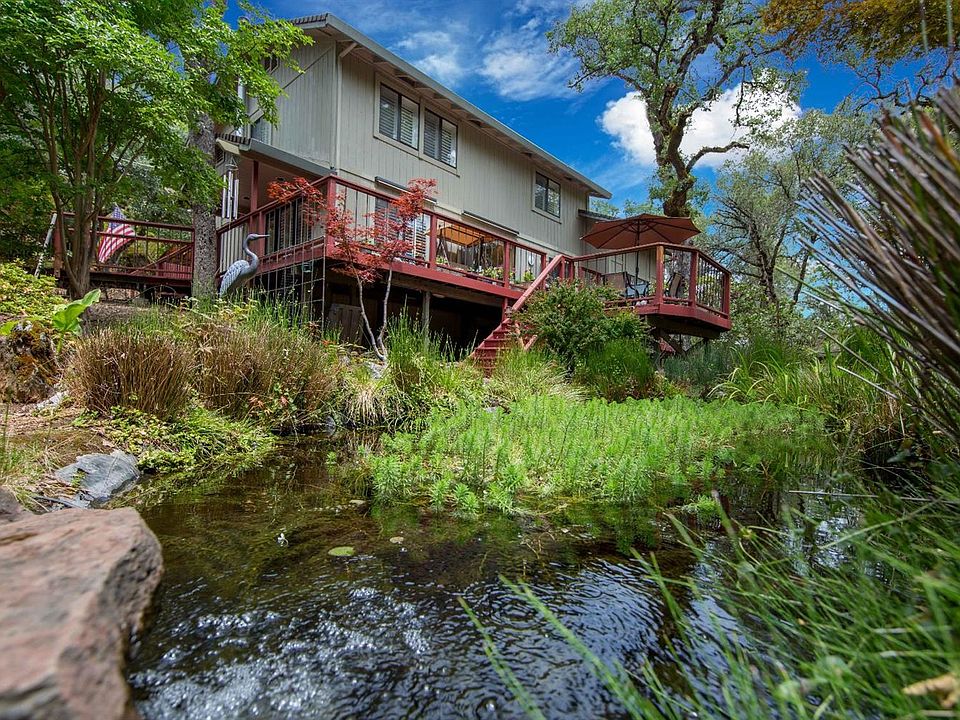 1st image of 2093 Camelot Ct