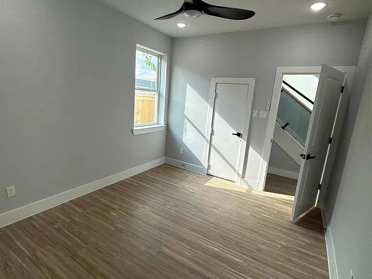 3101 Live Oak St — Photo 17
