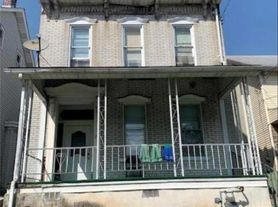 29 2nd St