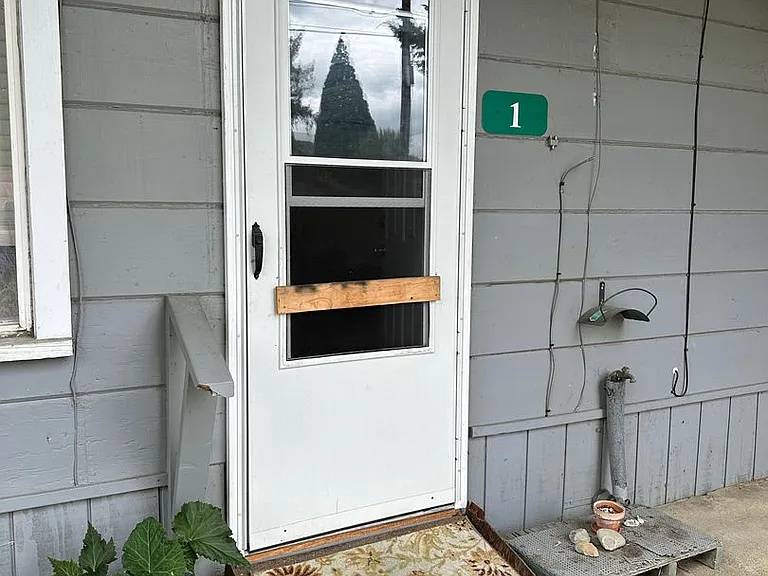 360 N State St — Photo 1