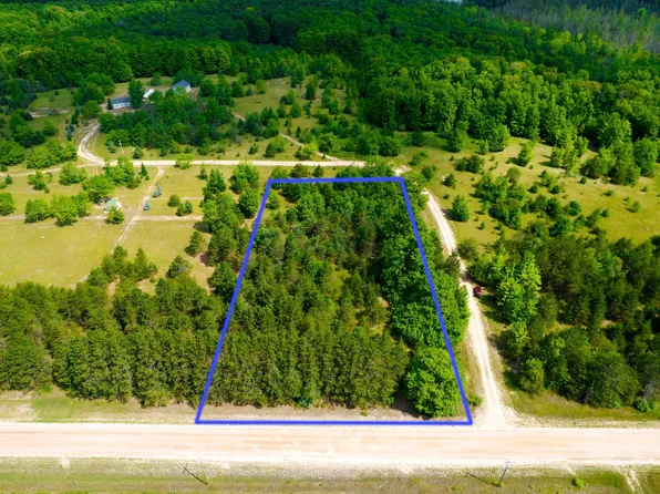 5483 Myers Rd NE, Kalkaska, MI 49646
