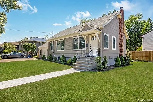 2 Cherry Rd — Photo 1