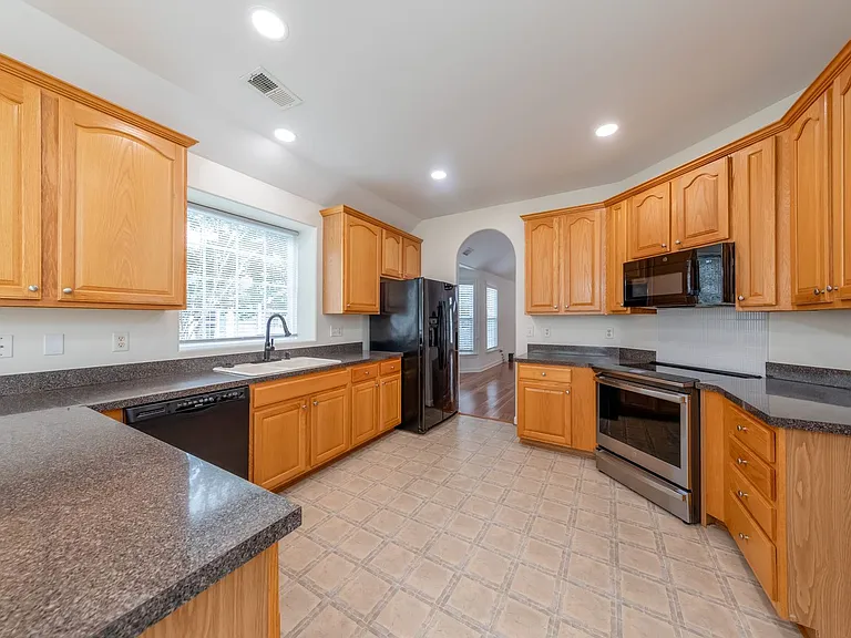 5292 Queen Bishop Ln — Photo 4
