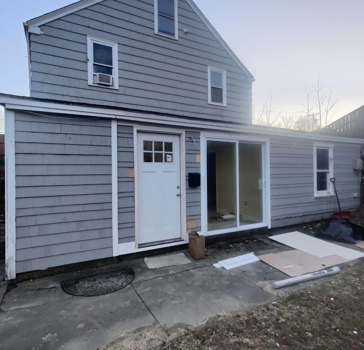 30 Long St 5, East Greenwich, RI 02818 Zillow