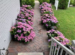 8836 Tweedy Ln, Downey, CA 90240